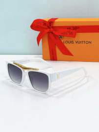 Picture of Louis Vuitton Sunglasses _SKUfw79164254fw
